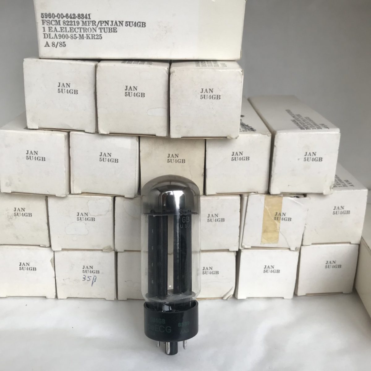 Tube 5687WB Philips (Egg) – NOS NIB – Neuf Sous Emballage